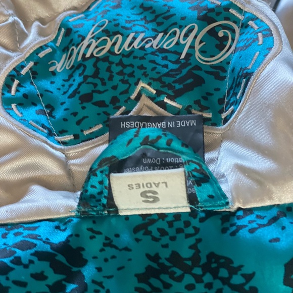 Down Obermeyer Women’s Size Sm Winter Jacket - Picture 6 of 14